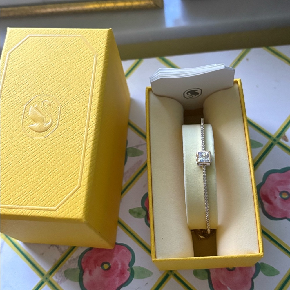 Swarovski bracelet NEW IN BOX CHROMA BRACELET